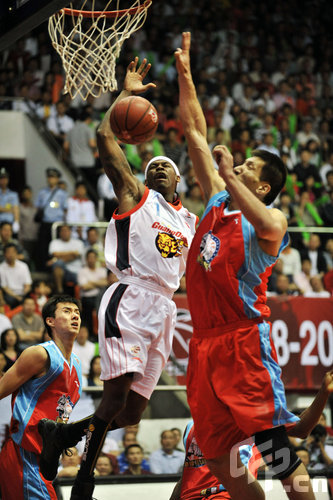 优先用强牌 优先用强牌